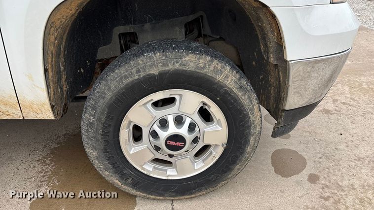 image for item ED2253 2013 GMC Sierra 2500HD pickup truck