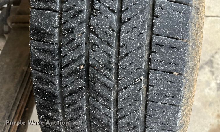 image for item ED2253 2013 GMC Sierra 2500HD pickup truck