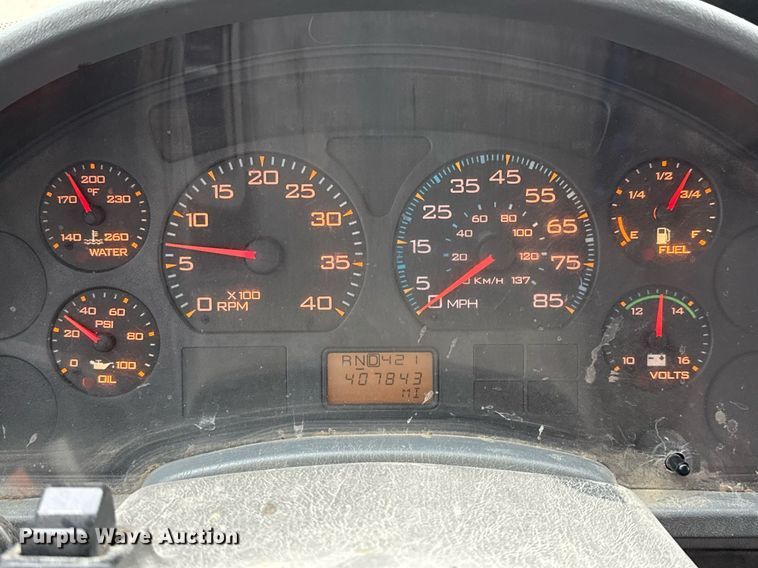 image for item ED5607 2003 International 4300 utility / service truck