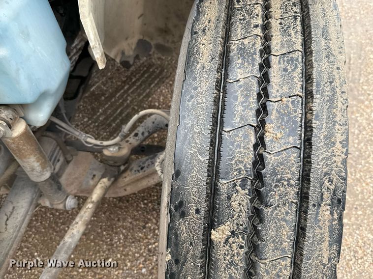 image for item ED5607 2003 International 4300 utility / service truck