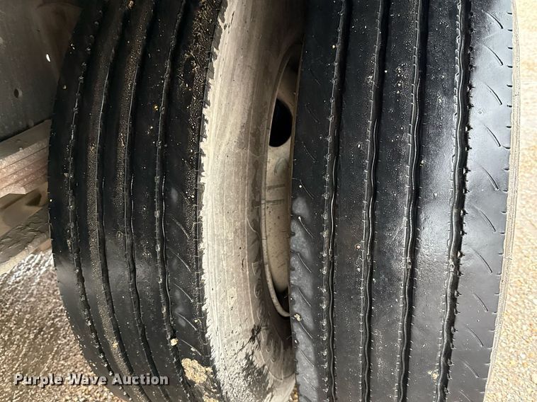 image for item ED5607 2003 International 4300 utility / service truck