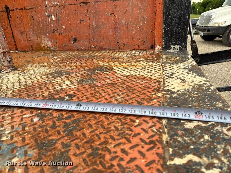 image for item ED5608 2003 International 4300 utility / service truck