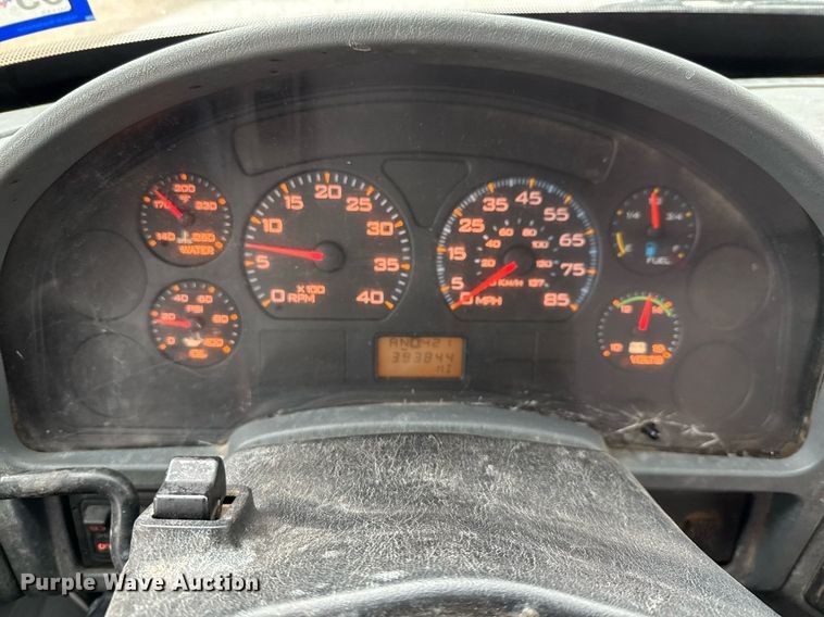 image for item ED5608 2003 International 4300 utility / service truck