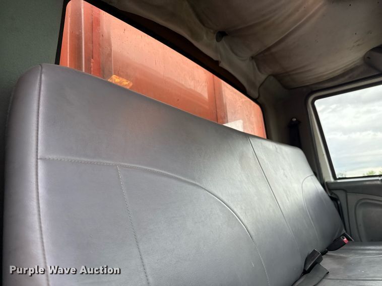 image for item ED5608 2003 International 4300 utility / service truck