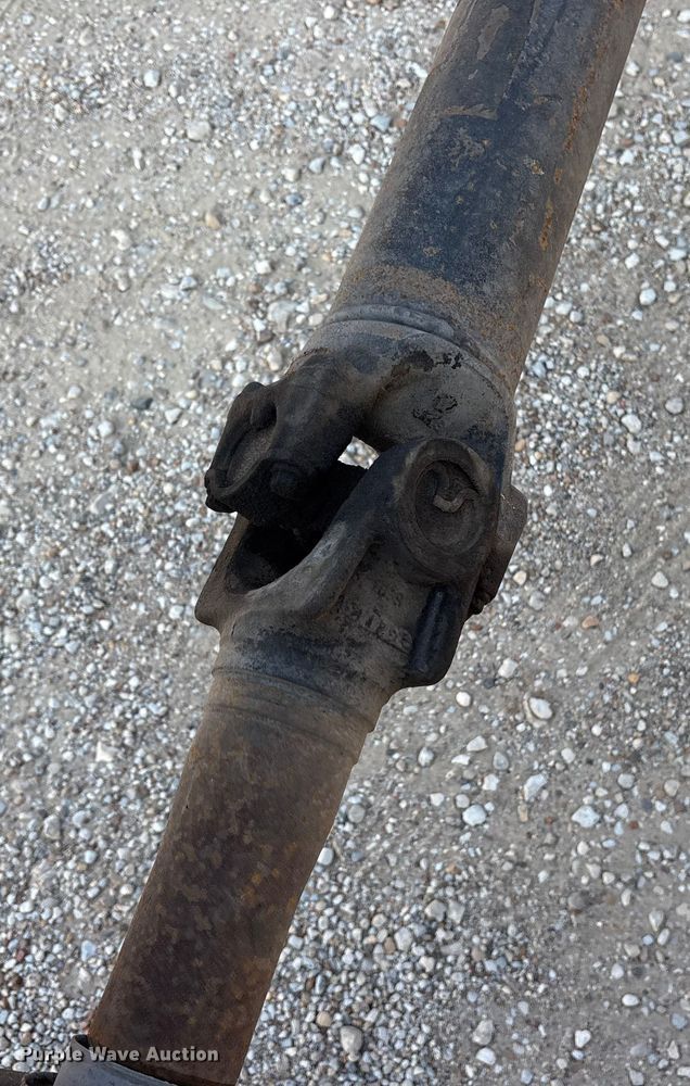 image for item ED5609 2002 International 4300 truck cab and chassis