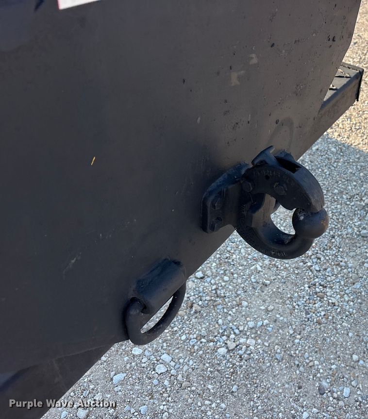 image for item ED5609 2002 International 4300 truck cab and chassis