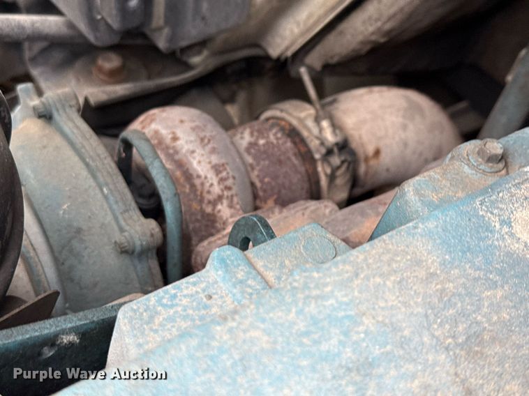 image for item ED5612 2002 International 4300 utility / service truck