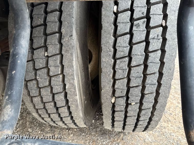 image for item ED5614 2009 Freightliner M2  utility / service truck