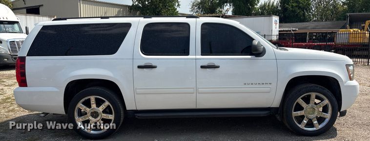 image for item ED5910 2009 Chevrolet Suburban SUV