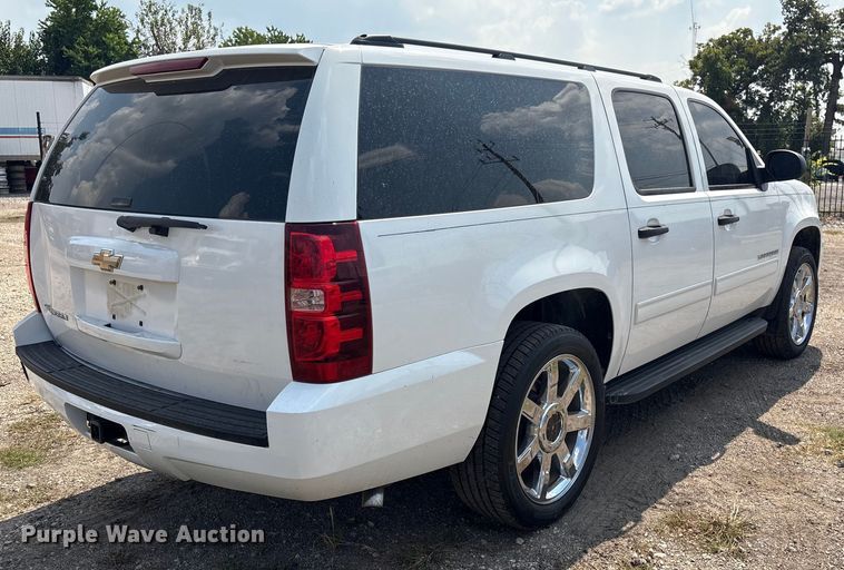 image for item ED5910 2009 Chevrolet Suburban SUV