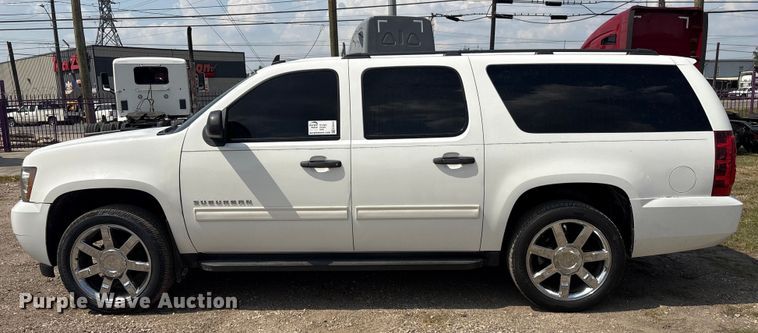 image for item ED5910 2009 Chevrolet Suburban SUV
