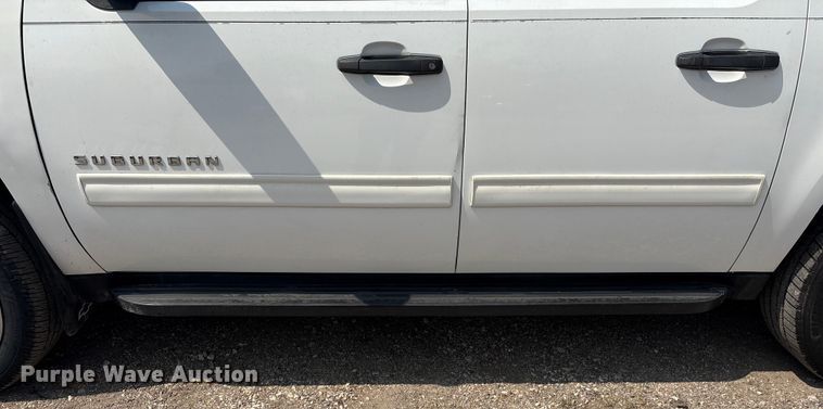 image for item ED5910 2009 Chevrolet Suburban SUV