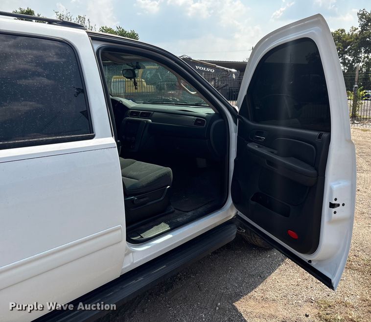 image for item ED5910 2009 Chevrolet Suburban SUV