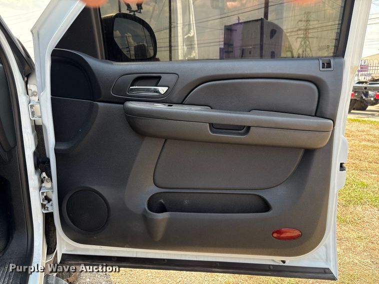 image for item ED5910 2009 Chevrolet Suburban SUV