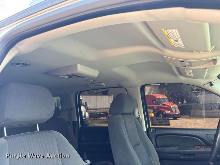 image for item ED5910 2009 Chevrolet Suburban SUV