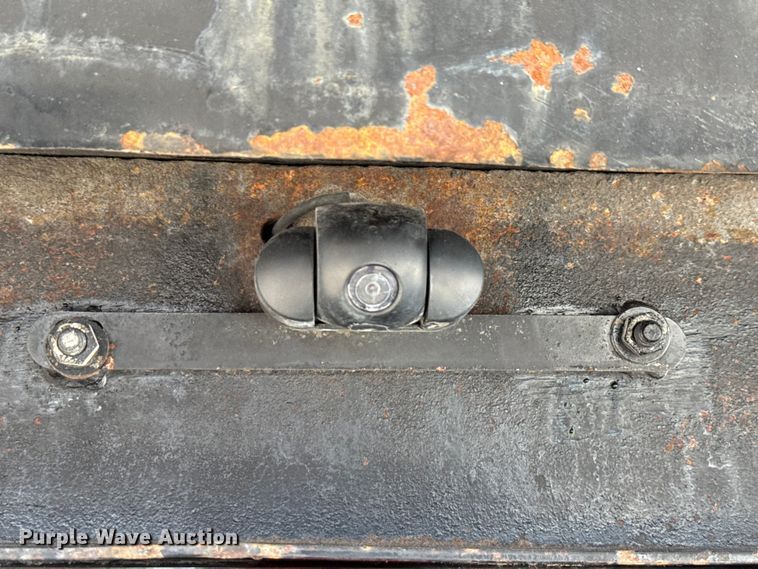 image for item ED5911 2008 Hino 268 flatbed truck