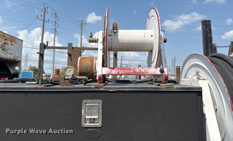 image for item ED5911 2008 Hino 268 flatbed truck