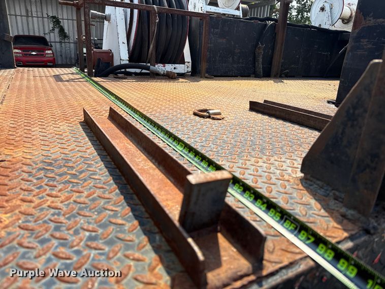 image for item ED5911 2008 Hino 268 flatbed truck