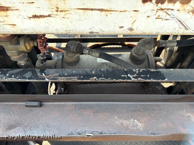 image for item ED5911 2008 Hino 268 flatbed truck