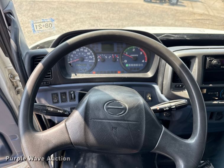 image for item ED5911 2008 Hino 268 flatbed truck