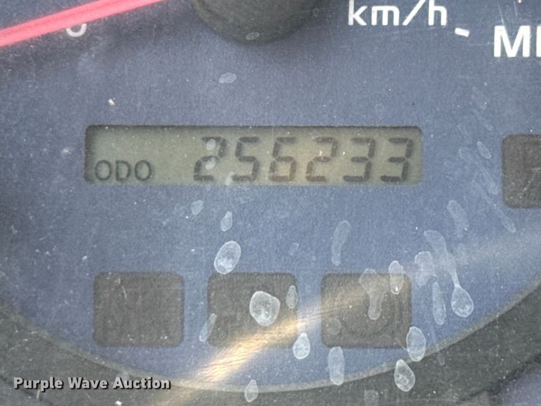 image for item ED5911 2008 Hino 268 flatbed truck