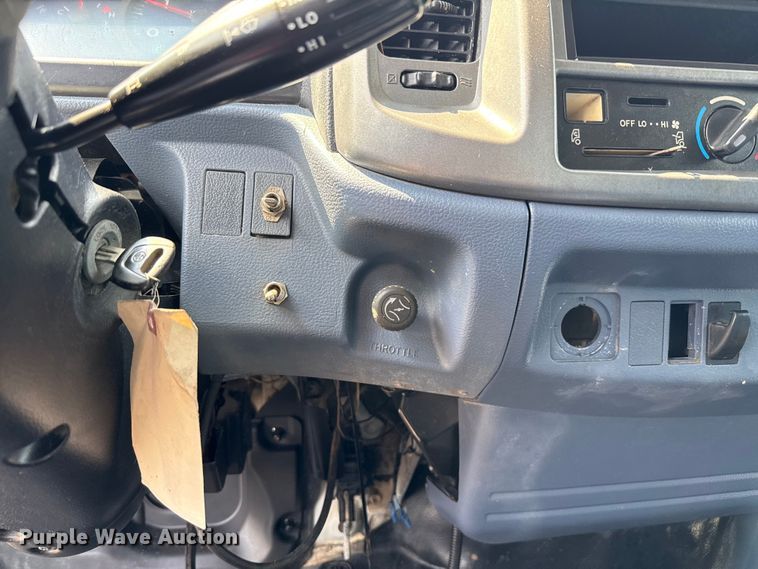 image for item ED5911 2008 Hino 268 flatbed truck