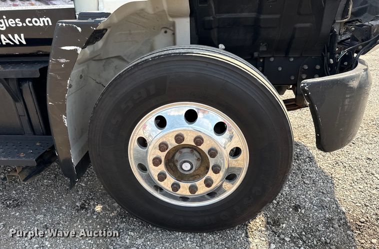 image for item ED5911 2008 Hino 268 flatbed truck