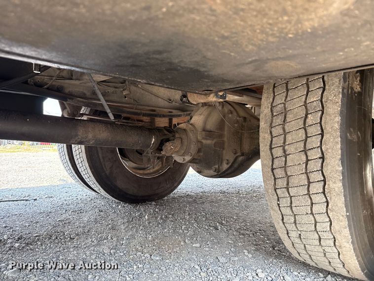 image for item ED5911 2008 Hino 268 flatbed truck