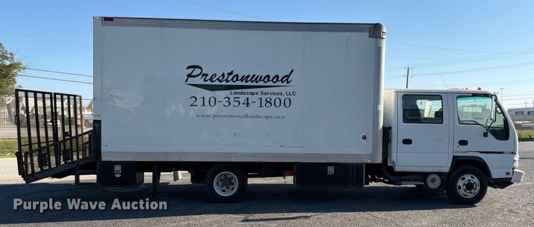 image for item ED5953 2006 Chevrolet W4500 Crew Cab box truck