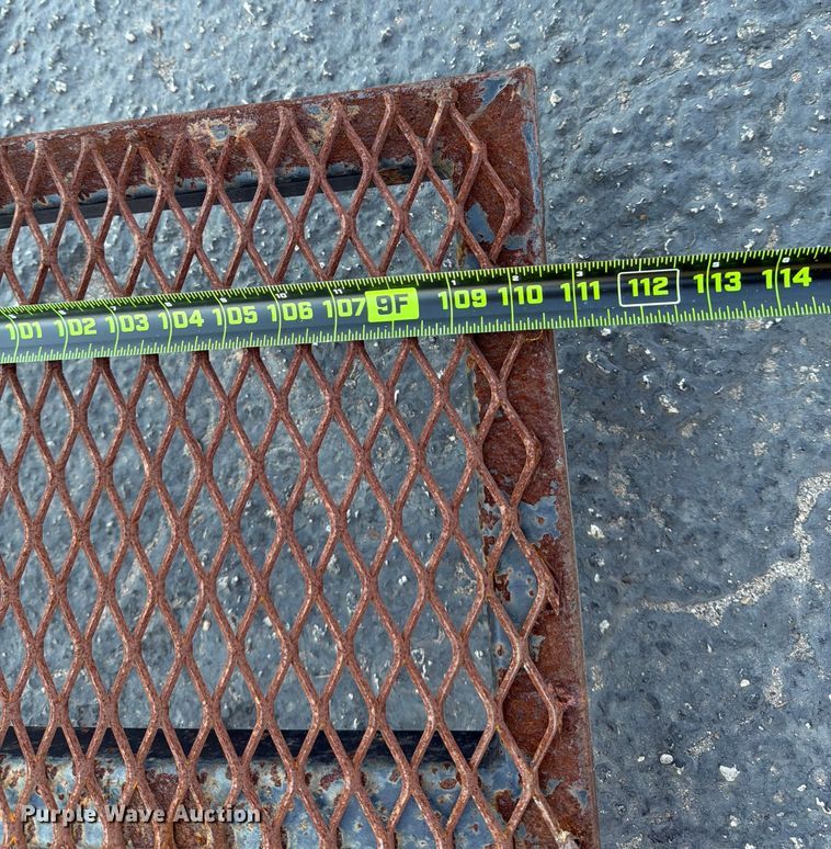 image for item ED5953 2006 Chevrolet W4500 Crew Cab box truck