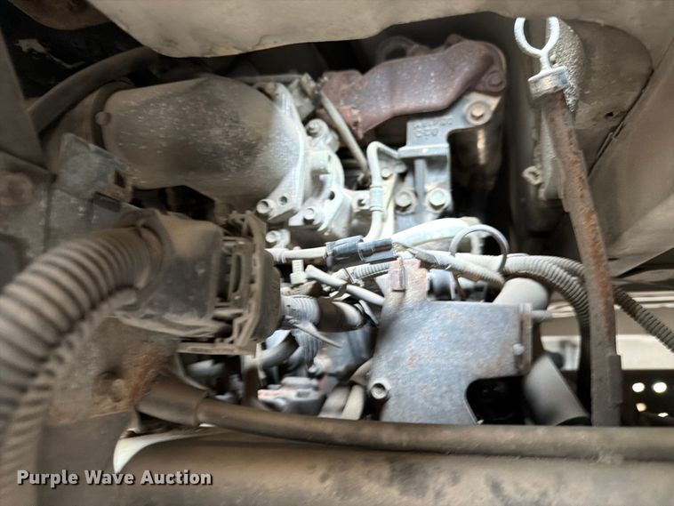 image for item ED5953 2006 Chevrolet W4500 Crew Cab box truck