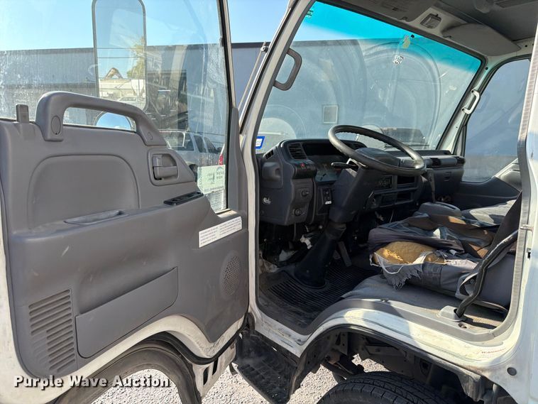 image for item ED5954 2007 Isuzu NPR Box truck