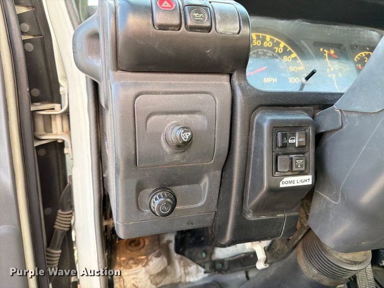 image for item ED5954 2007 Isuzu NPR Box truck