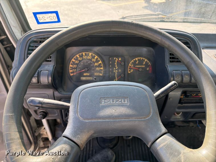 image for item ED5954 2007 Isuzu NPR Box truck