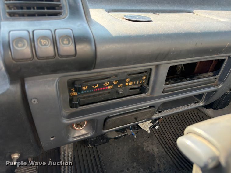 image for item ED5954 2007 Isuzu NPR Box truck