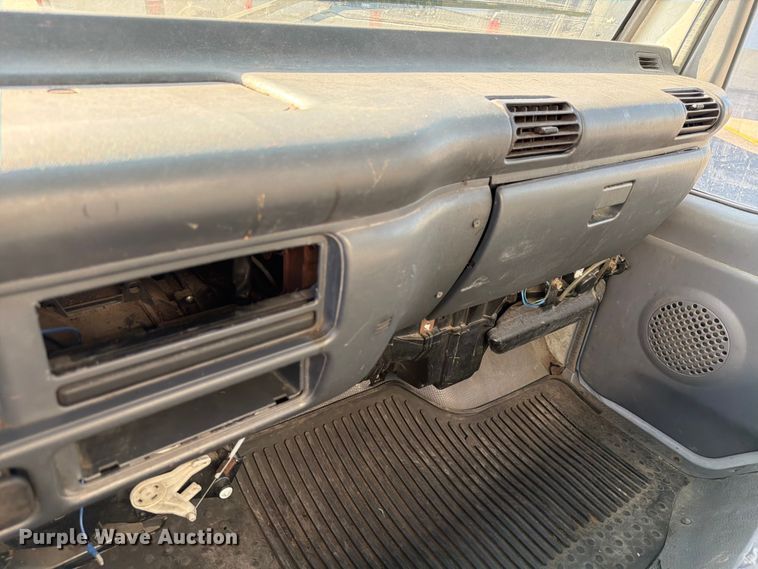 image for item ED5954 2007 Isuzu NPR Box truck