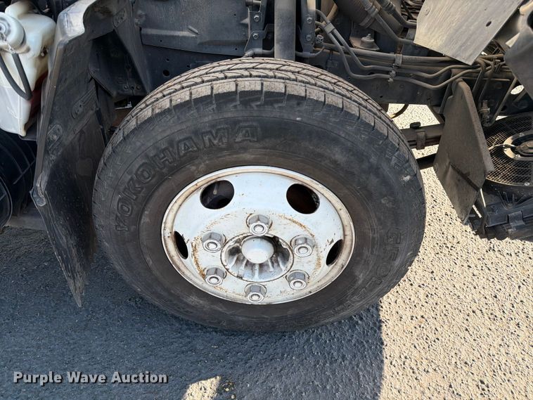 image for item ED5954 2007 Isuzu NPR Box truck