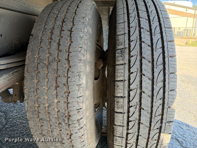 image for item ED5954 2007 Isuzu NPR Box truck