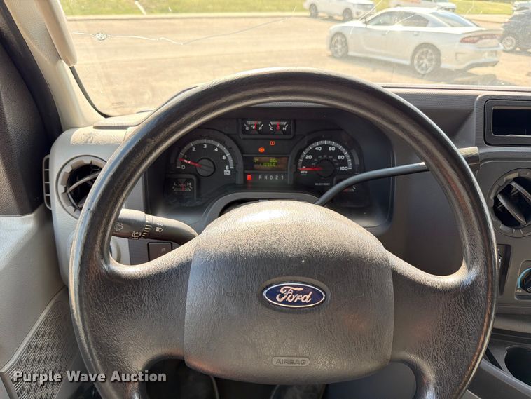 image for item ED5956 2009 Ford E150 van