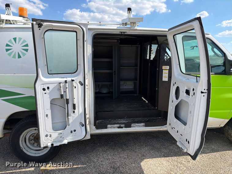 image for item ED5956 2009 Ford E150 van