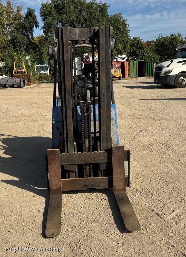 image for item EF2194 Clark GCX30 forklift