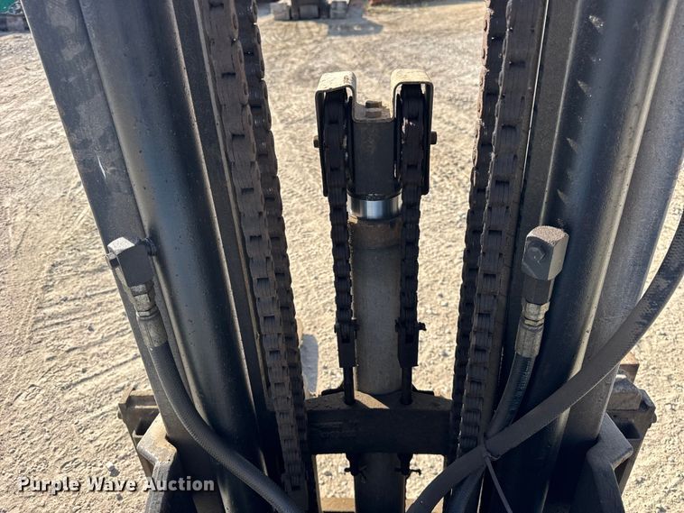 image for item EF2194 Clark GCX30 forklift