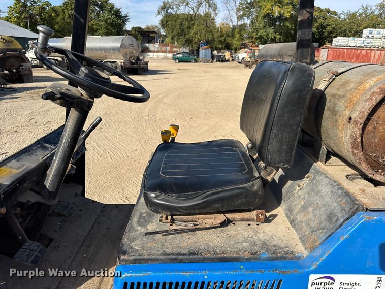 image for item EF2194 Clark GCX30 forklift