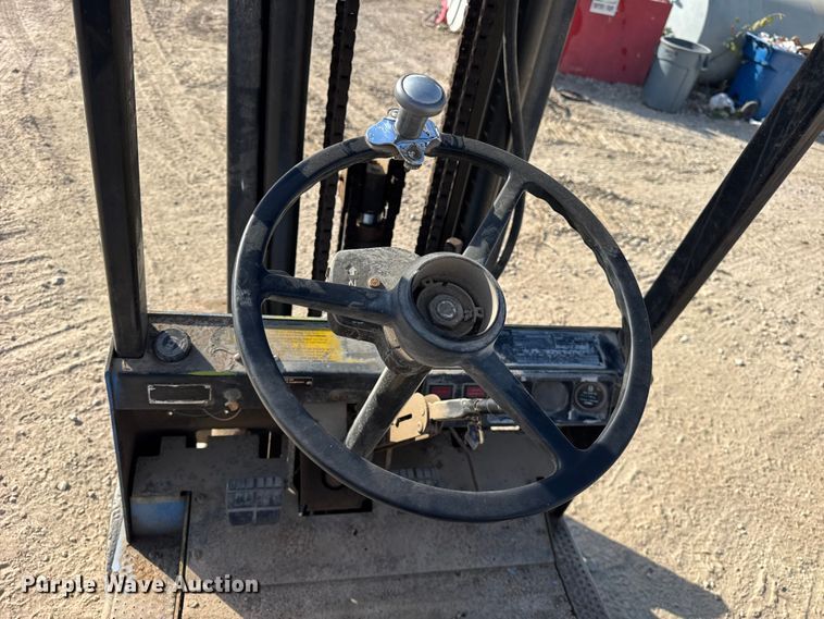 image for item EF2194 Clark GCX30 forklift