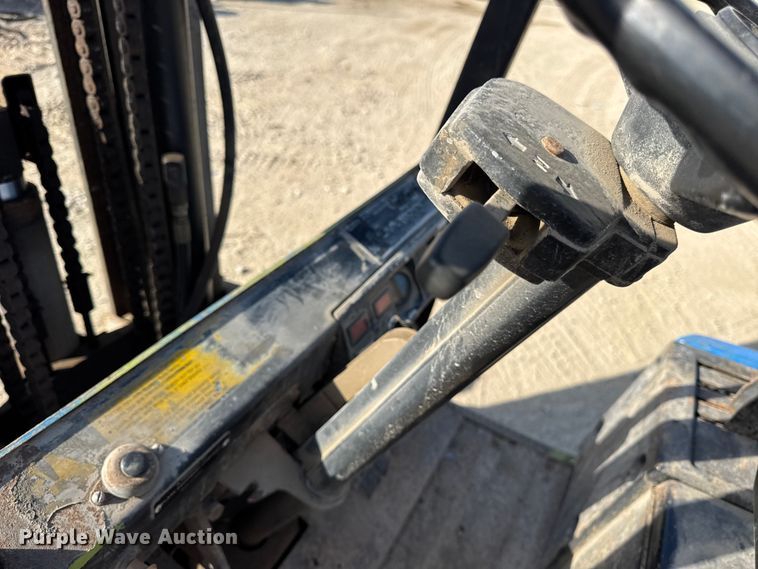 image for item EF2194 Clark GCX30 forklift