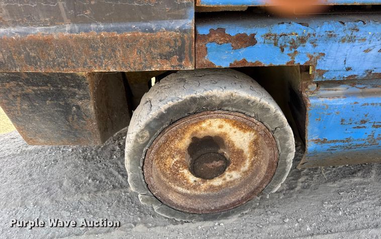 image for item EF2194 Clark GCX30 forklift