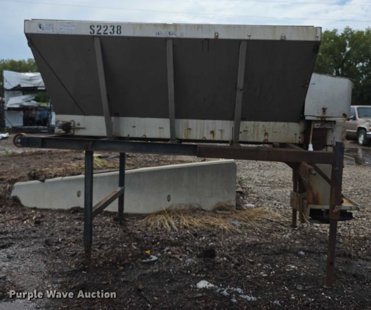 image for item EF3802 Henderson STFSMx8x126928 spreader