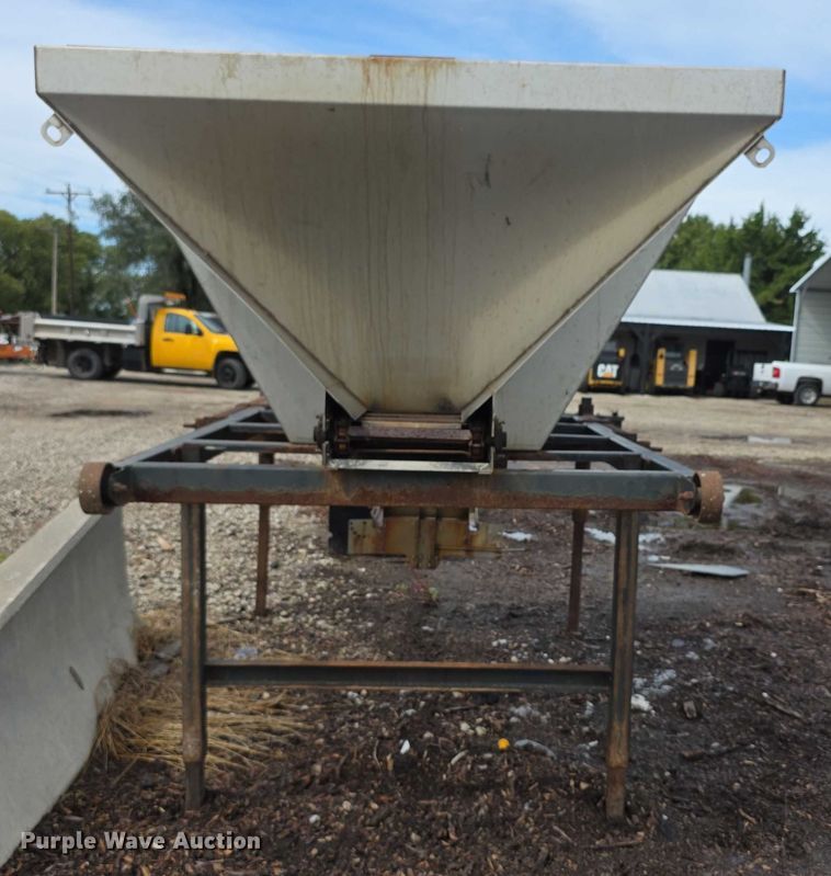 image for item EF3802 Henderson STFSMx8x126928 spreader