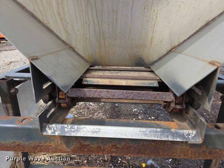 image for item EF3802 Henderson STFSMx8x126928 spreader