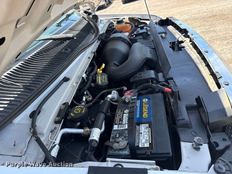 image for item EG5962 2013 Ford E450 Super Duty shuttle bus